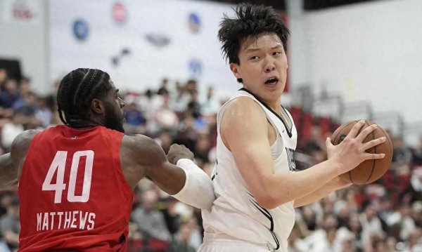 深富策略 杨翰森刚进NBA就退赛？真实原因令人感动，韦德力挺点明三大优点